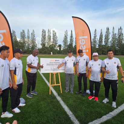 PERASMIAN PADANG SINTETIK TANDA KOMITMEN TERHADAP PEMBANGUNAN SUKAN KAMPUS
