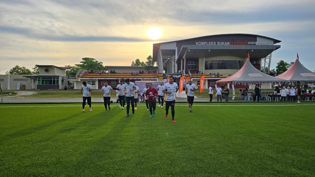 padang_sintetik28